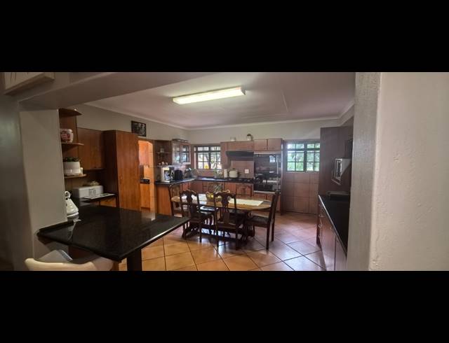 4 BEDROOM HOUSE FOR SALE IN CASHAN